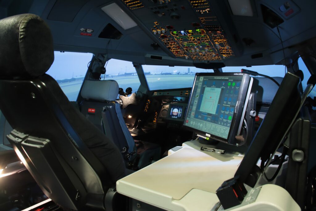 A330-340_cockpit_2