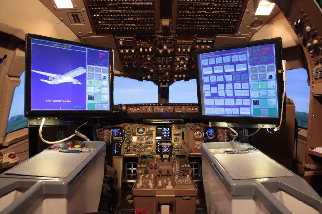 B757-767_cockpit_2