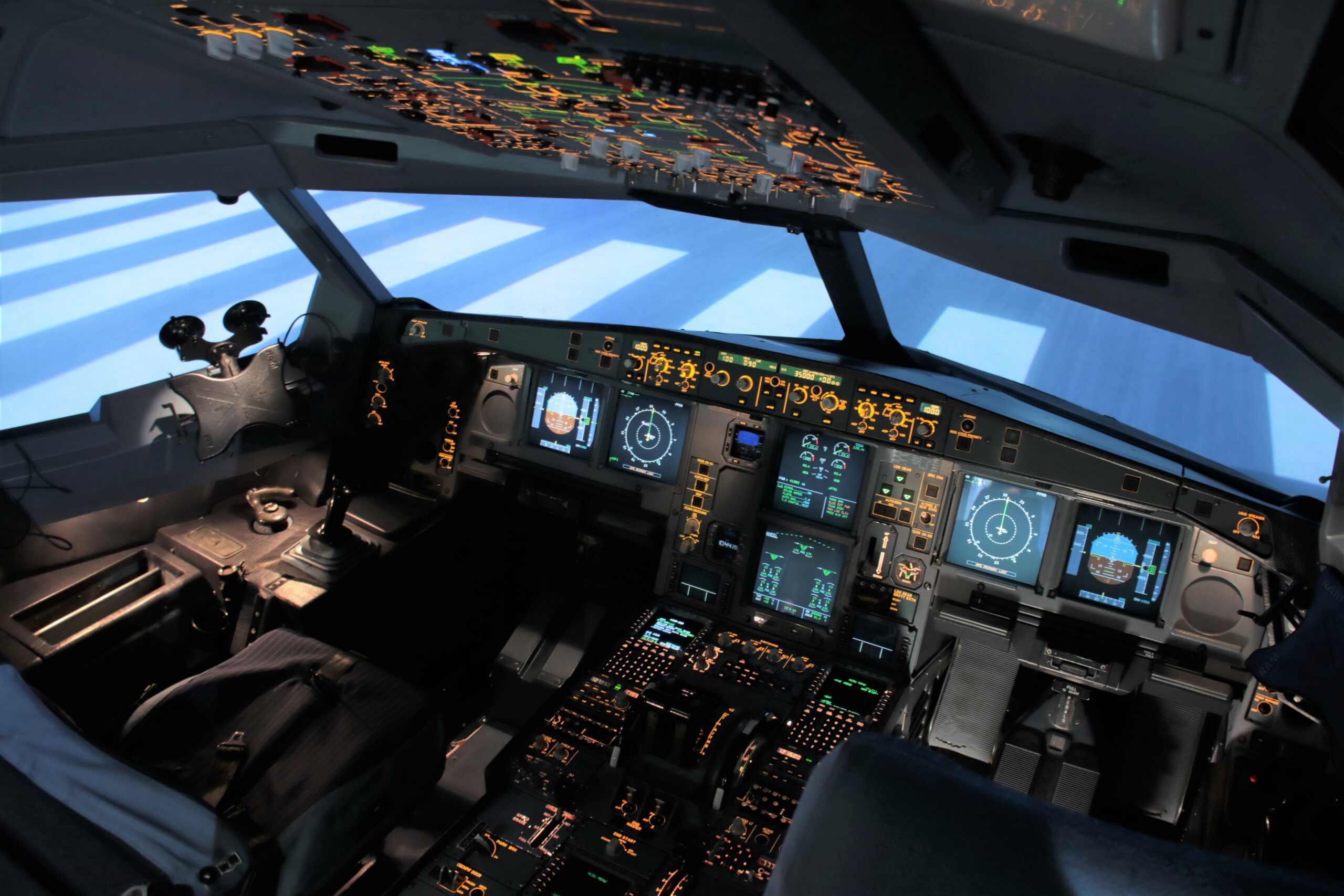 A330-cockpit-hp1